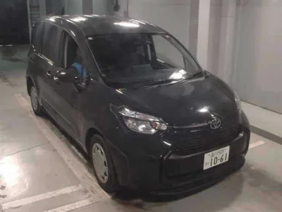 Toyota SIENTA  с аукциона в Японии