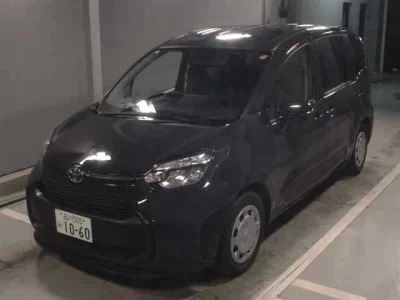 Toyota SIENTA  с аукциона в Японии