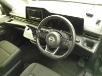 Nissan SERENA лот № 8134 оценка 4  с аукциона в Японии 2