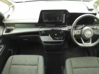 Nissan SERENA лот № 8134 оценка 4  с аукциона в Японии 7