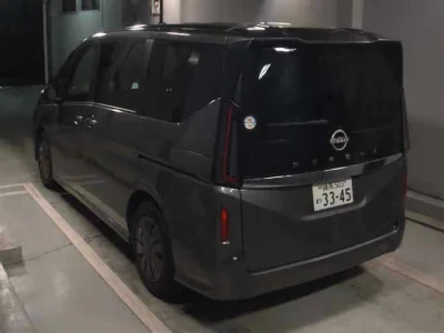 Nissan SERENA  с аукциона в Японии