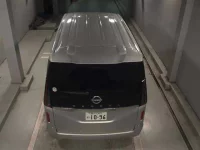 Nissan SERENA лот № 8142 оценка 4  с аукциона в Японии 6