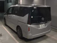 Nissan SERENA лот № 8150 оценка 4  с аукциона в Японии 1