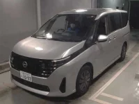 Nissan SERENA лот № 8150 оценка 4  с аукциона в Японии 3