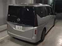 Nissan SERENA лот № 8150 оценка 4  с аукциона в Японии 4