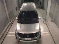 Nissan SERENA лот № 8150 оценка 4  с аукциона в Японии 5