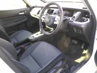 Honda FIT лот № 8204 оценка 4  с аукциона в Японии 2