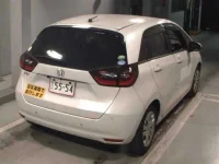 Honda FIT лот № 8204 оценка 4  с аукциона в Японии 4