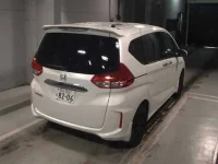 Honda FREED лот № 8269 оценка 3  с аукциона в Японии 4