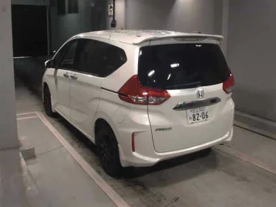 Honda FREED  с аукциона в Японии