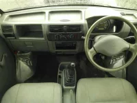 Mitsubishi MINICAB VAN лот № 8068 оценка 3.5  с аукциона в Японии 7