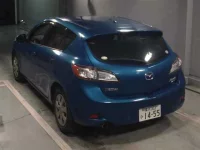 Mazda AXELA лот № 3004 оценка 3.5  с аукциона в Японии 1