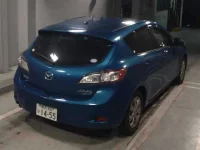 Mazda AXELA лот № 3004 оценка 3.5  с аукциона в Японии 4