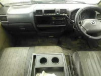 Mazda BONGO VAN лот № 4509 оценка 3.5  с аукциона в Японии 7