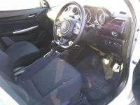 Suzuki SWIFT лот № 40 оценка R  с аукциона в Японии 2