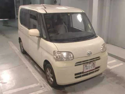 Daihatsu TANTO  с аукциона в Японии