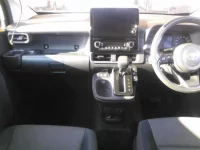 Toyota SIENTA лот № 8319 оценка 3.5  с аукциона в Японии 7