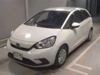 Honda FIT лот № 8315 оценка 4  с аукциона в Японии 3