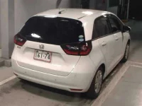 Honda FIT лот № 8315 оценка 4  с аукциона в Японии 4