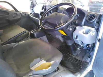 Hino DUTRO  с аукциона в Японии