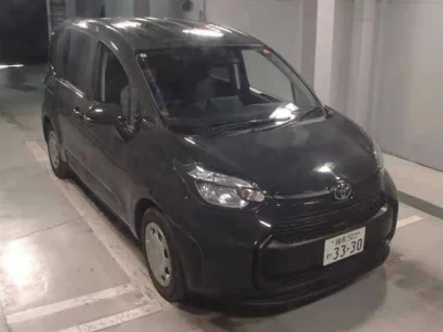 Toyota SIENTA  с аукциона в Японии