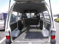 Nissan VANETTE VAN лот № 4528 оценка 3  с аукциона в Японии 8