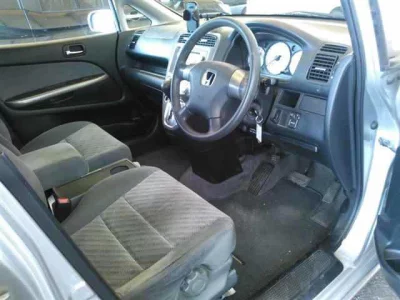 Honda STREAM  с аукциона в Японии