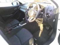 Mazda DEMIO лот № 348 оценка R  с аукциона в Японии 2