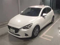 Mazda DEMIO лот № 348 оценка R  с аукциона в Японии 3