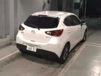 Mazda DEMIO лот № 348 оценка R  с аукциона в Японии 4
