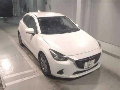 Mazda DEMIO  с аукциона в Японии
