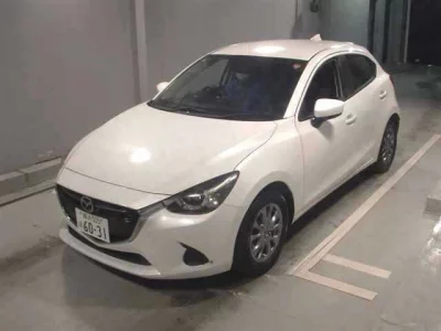 Mazda DEMIO  с аукциона в Японии
