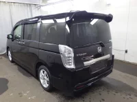 Honda STEP WAGON лот № 26084 оценка 3.5  с аукциона в Японии 3