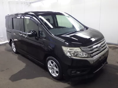 Honda STEP WAGON  с аукциона в Японии