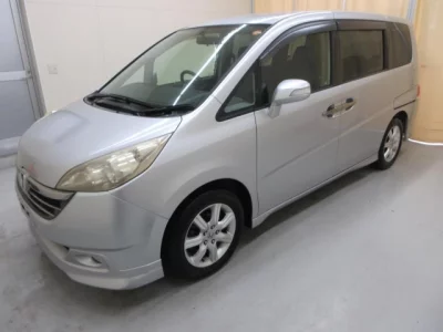 Honda STEP WAGON  с аукциона в Японии