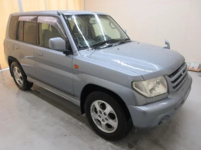 Mitsubishi PAJERO IO  с аукциона в Японии