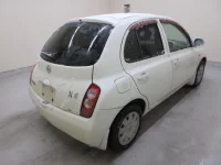 Nissan MARCH лот № 28041 оценка R  с аукциона в Японии 2