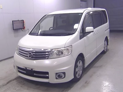 Nissan SERENA  с аукциона в Японии