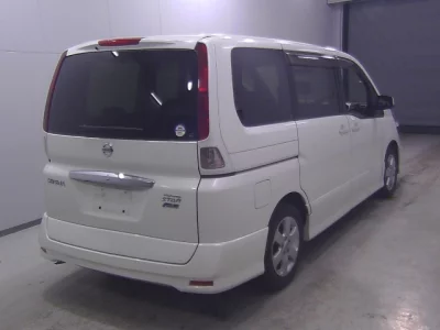 Nissan SERENA  с аукциона в Японии