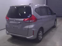 Honda FREED лот № 10197 оценка R  с аукциона в Японии 2