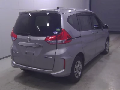 Honda FREED  с аукциона в Японии