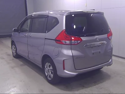 Honda FREED  с аукциона в Японии