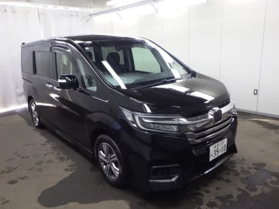 Honda STEP WAGON  с аукциона в Японии