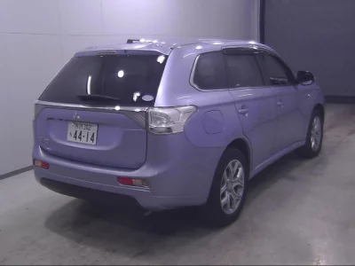 Mitsubishi OUTLANDER PHEV