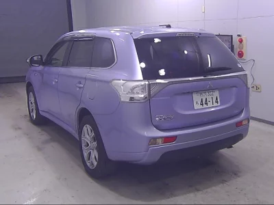 Mitsubishi OUTLANDER PHEV