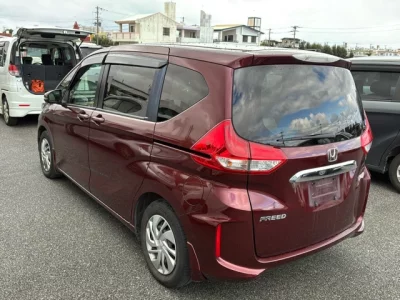 Honda FREED  с аукциона в Японии