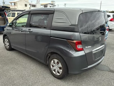 Honda FREED  с аукциона в Японии