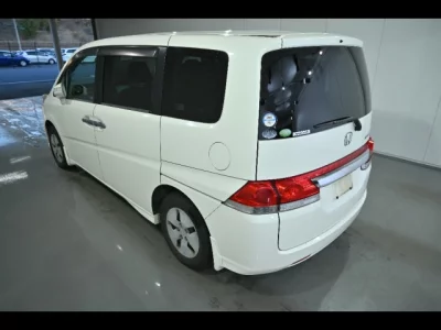 Honda STEP WAGON  с аукциона в Японии