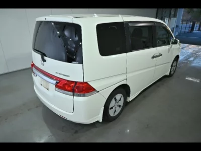 Honda STEP WAGON  с аукциона в Японии