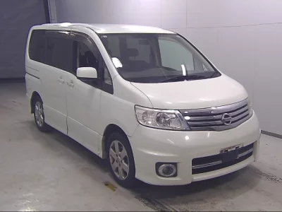 Nissan SERENA  с аукциона в Японии
